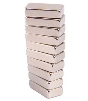 Zn Kaplama Bloğu NdFeB Mıknatıs Güçlü Sinterlenmiş Neodimyum Mıknatıslar