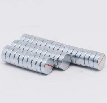 Özelleştirilmiş Silindir Neodimyum Mıknatıslar N35-N52 Süper Güçlü Nadir Toprak Mıknatısı