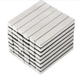 Düz Endüstriyel Çubuk Mıknatıslar Ni Cu Ni Kaplama Özelleştirilmiş Uzun Güçlü Mıknatıslar